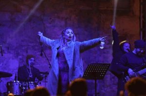 Zeynep Casalini Sahne Konser Fiyatı,