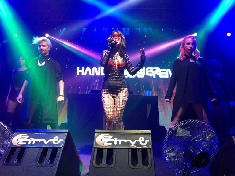 Hande Yener Konseri-Yalova