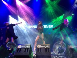 hande yener naber,